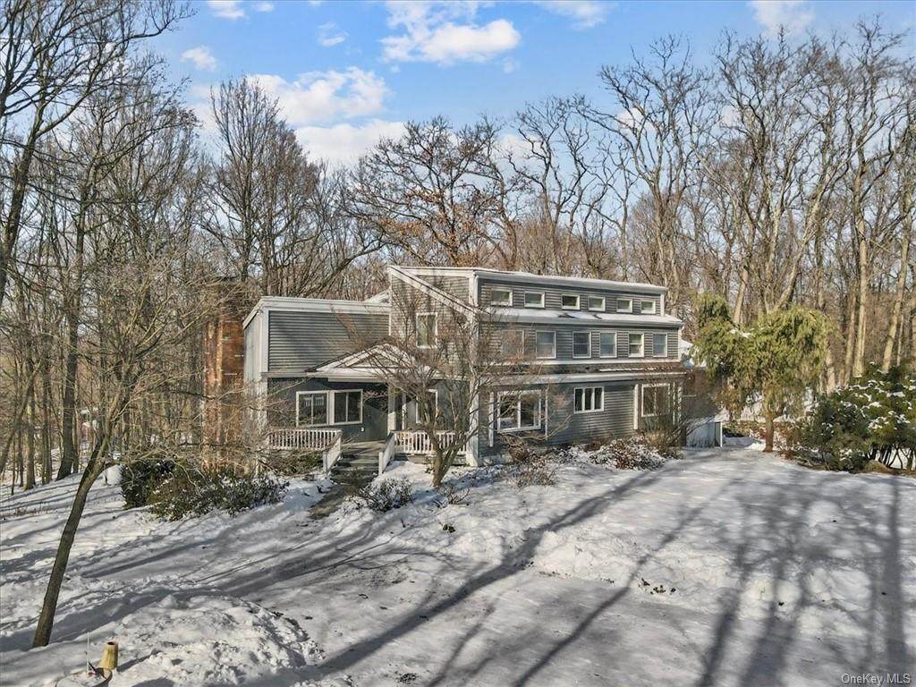 10 Wood Pond Road - Photo 1