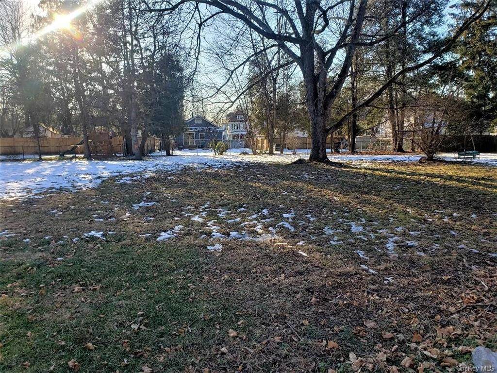 Beverly Road - Photo 1