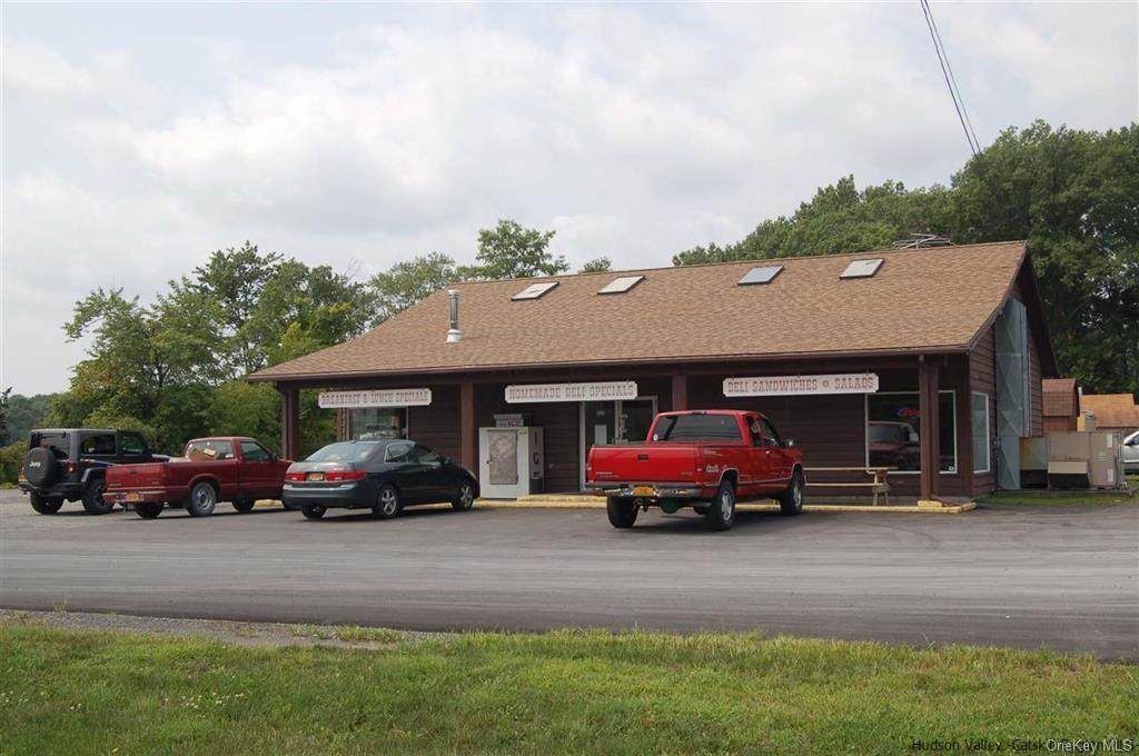 963 Kings Highway - Photo 1