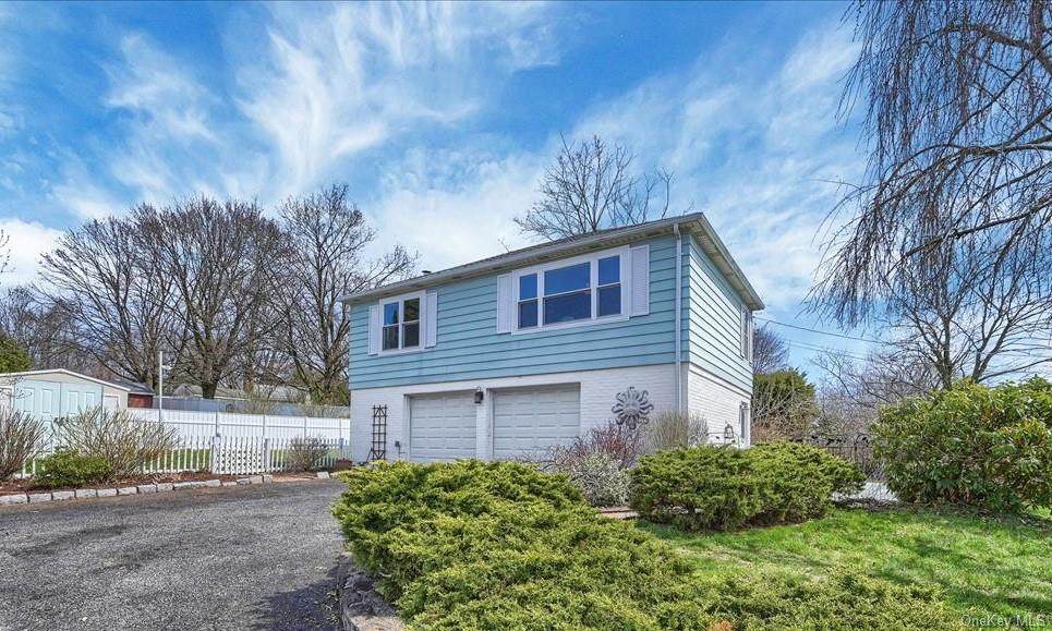 22 Leslie Road - Photo 1