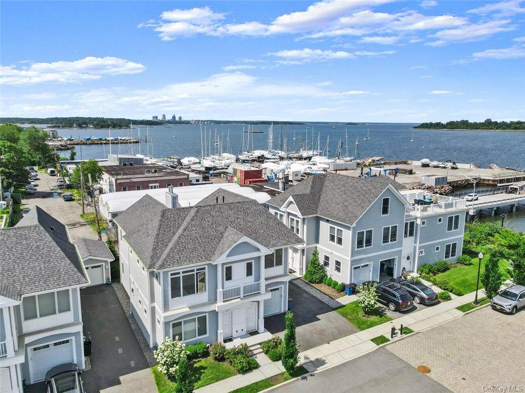 15 Island Point - Photo 1