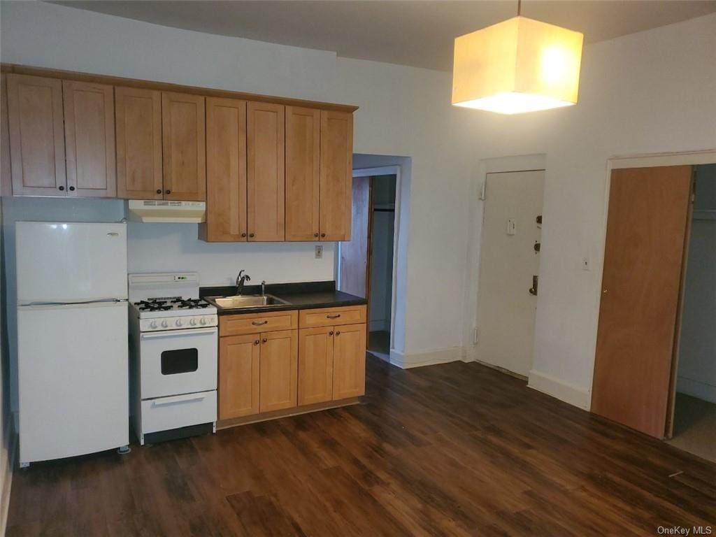 773 Eastern Parkway - Photo 1