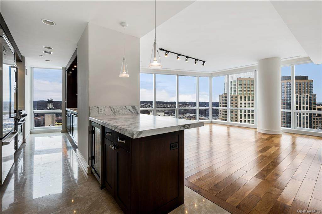 1 Renaissance Square - Photo 1