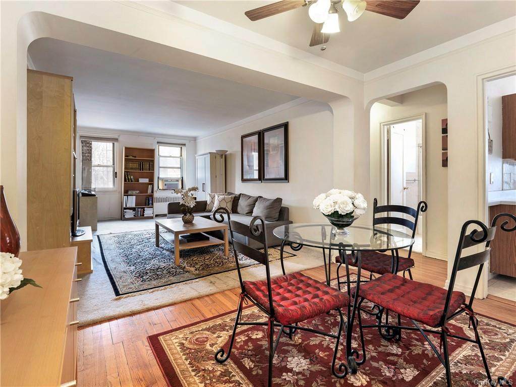 821 Bronx River Road - Photo 1