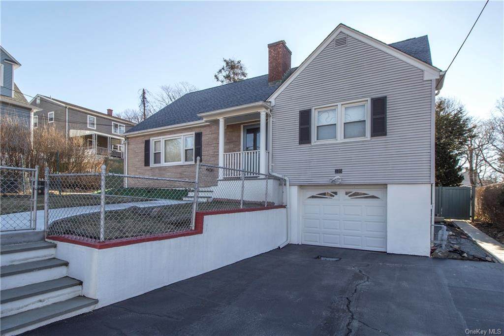 325 Anita Lane - Photo 1