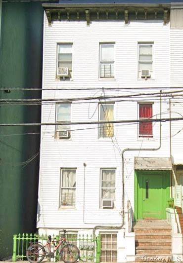 1137 Tiffany Street - Photo 1