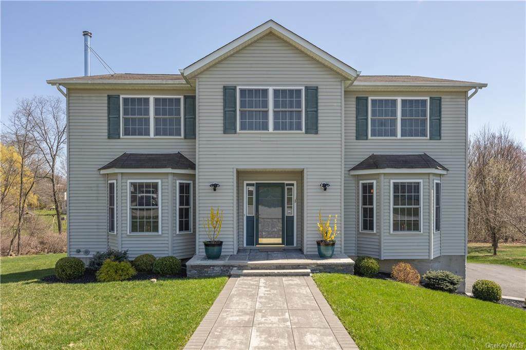 9 Christopher Court - Photo 1