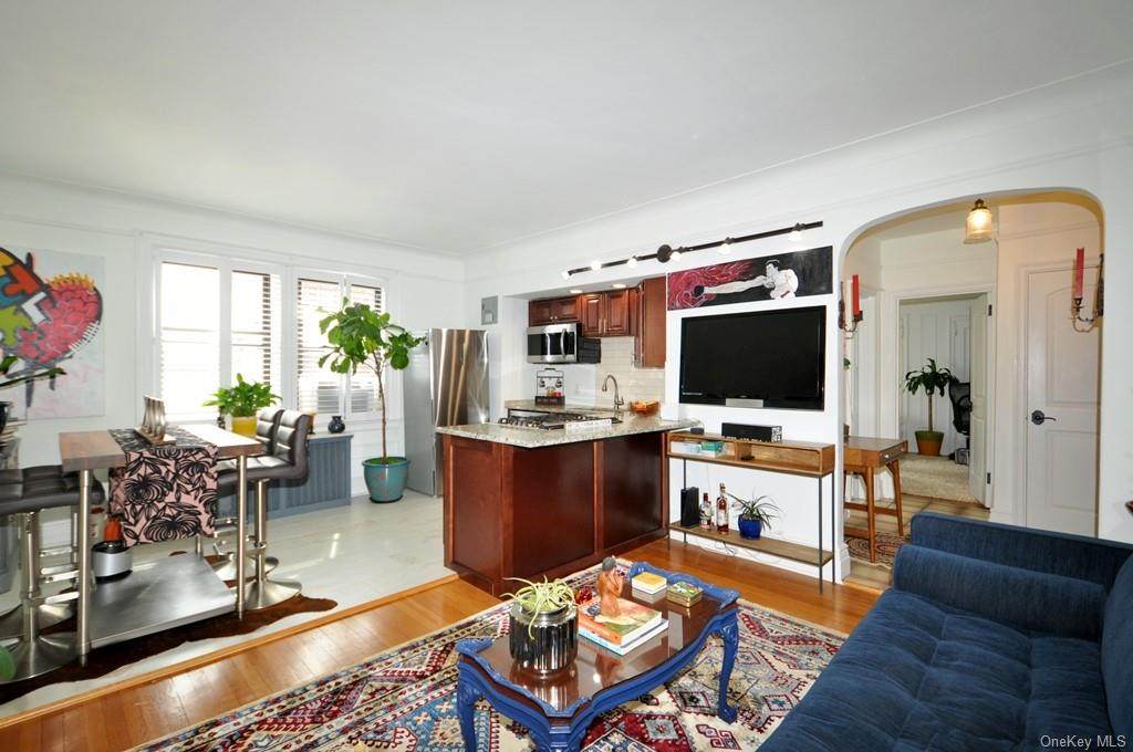 1 Franklin Avenue - Photo 1