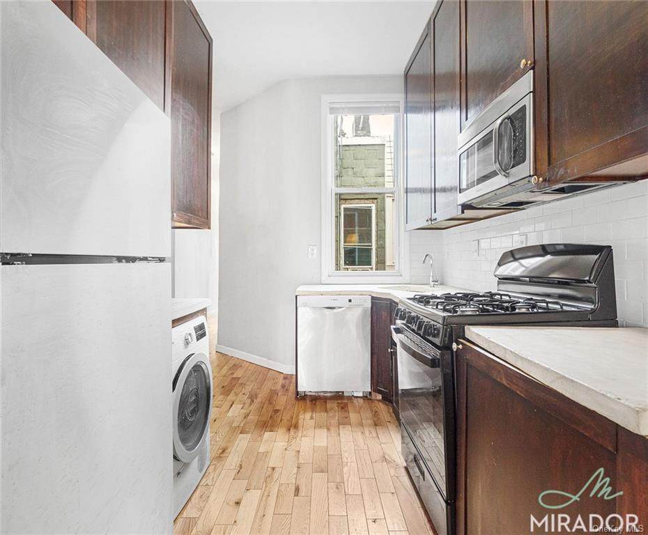 22-18 41st Street - Photo 1
