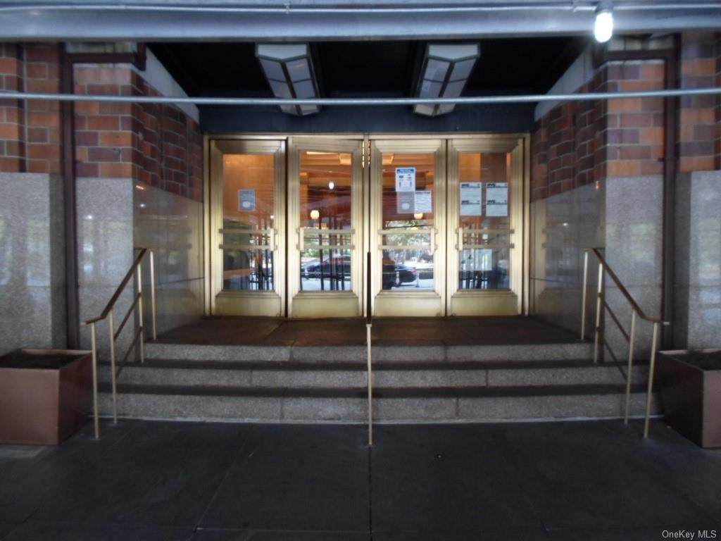 20 West Street - Photo 1