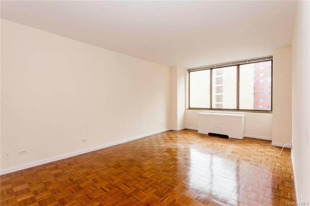245 E 44th Street - Photo 1