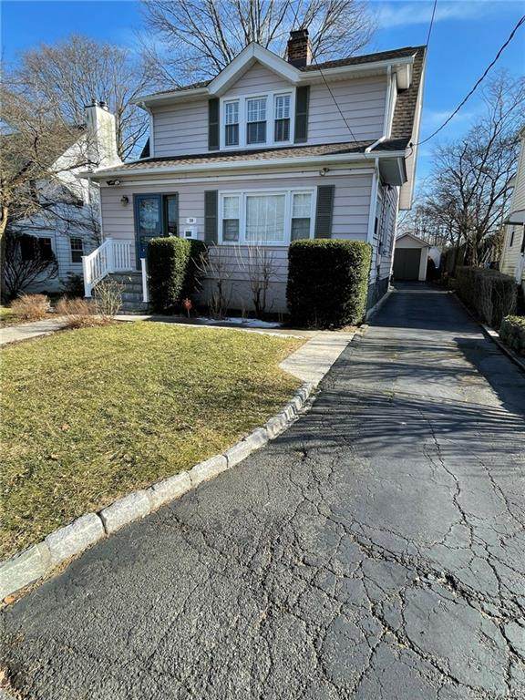 39 Archer Avenue - Photo 1