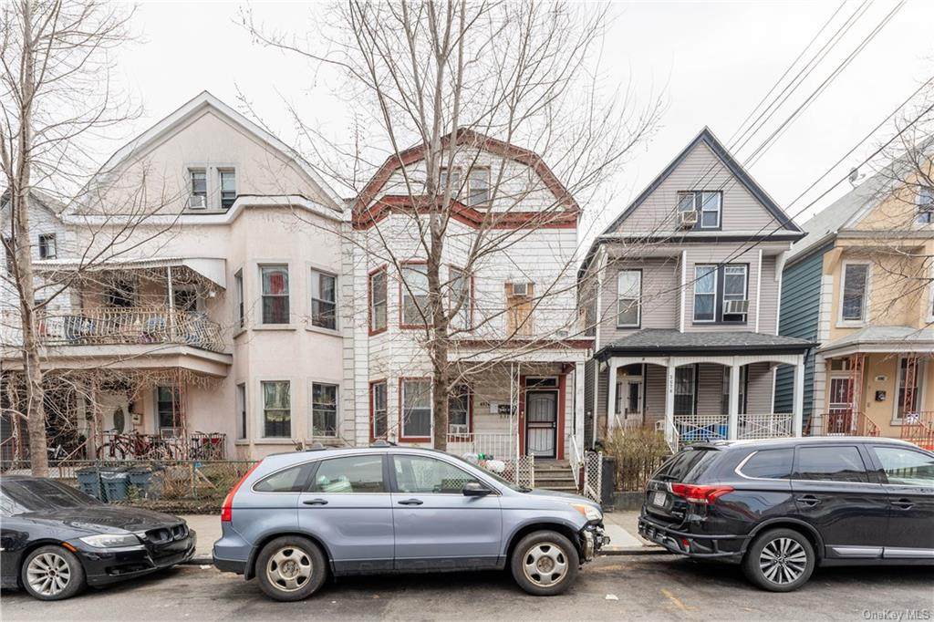 2578 Marion Avenue - Photo 1