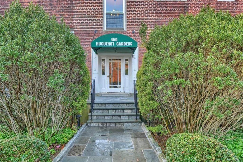 450 Pelham Road - Photo 1
