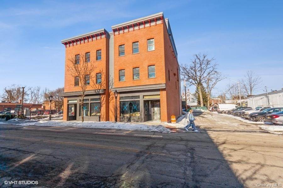 206 Main Street - Photo 1