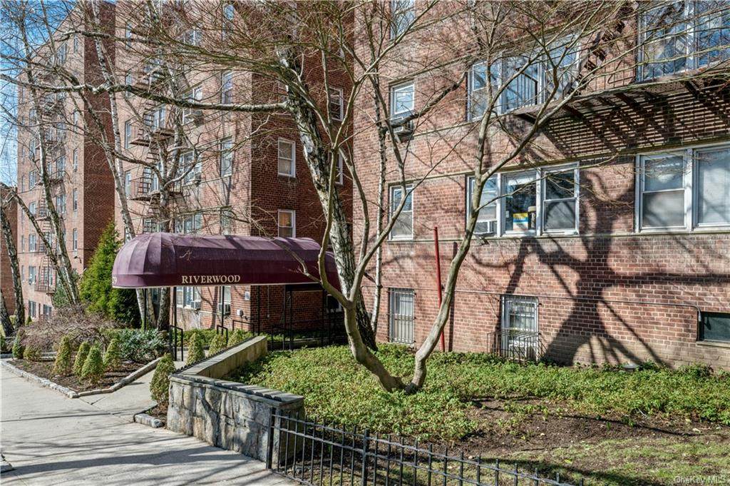 279 Broadway - Photo 1