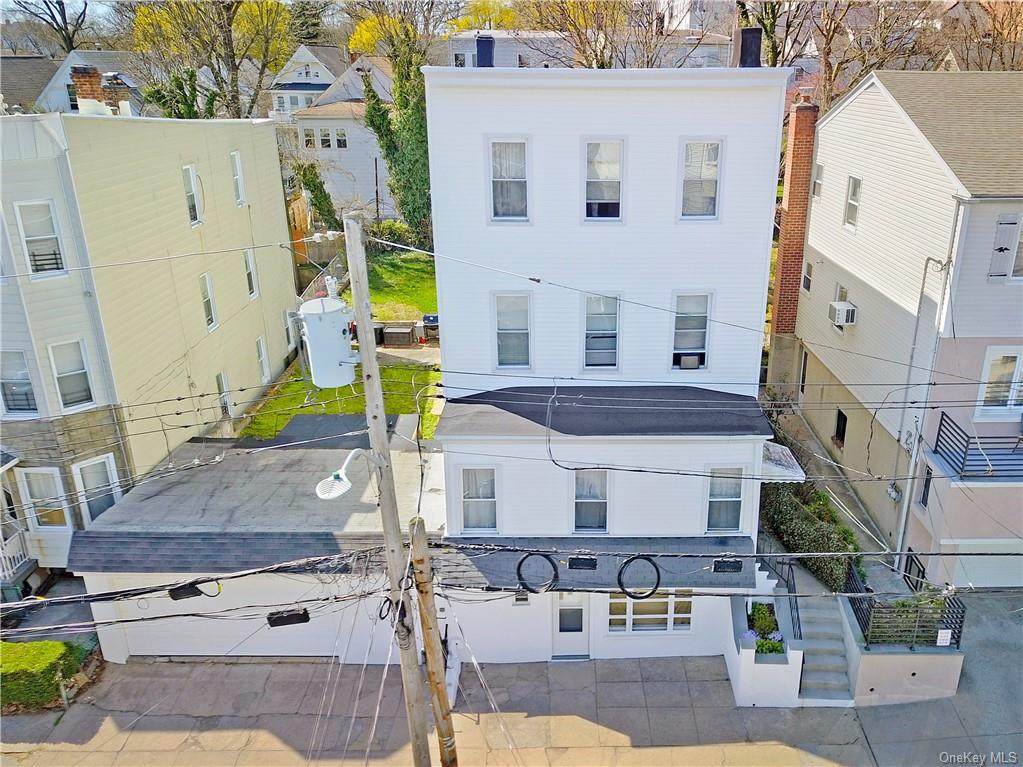 157 Voss Avenue - Photo 1