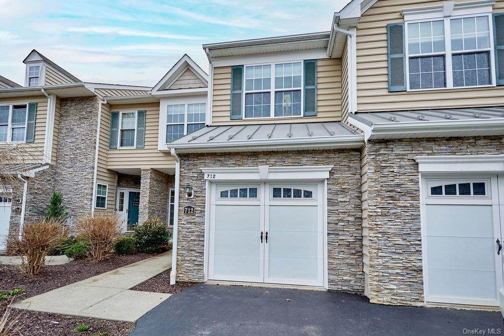 712 Huntington Drive - Photo 1