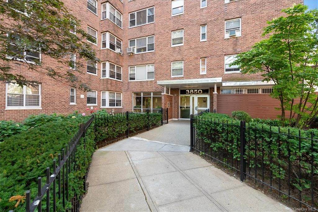 3850 Sedgwick Avenue - Photo 1