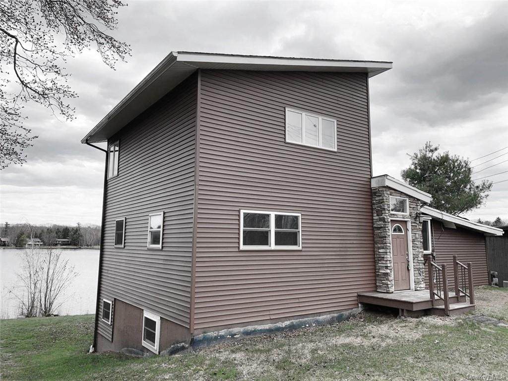 46 Crescent Circle - Photo 1