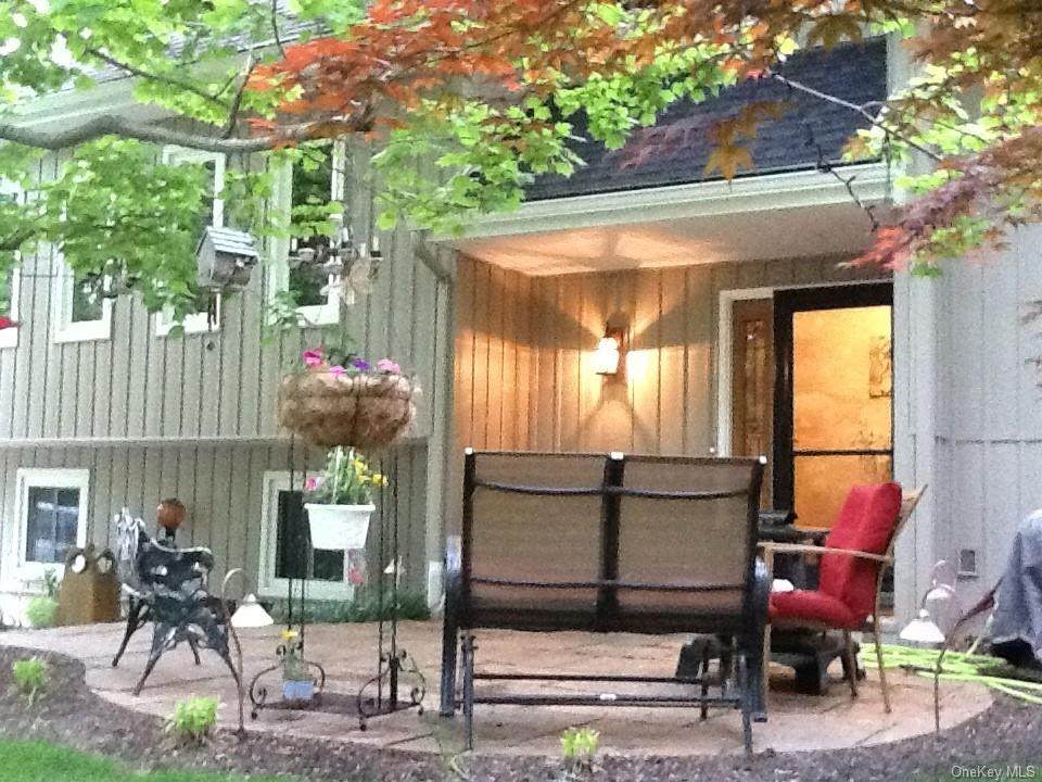 5 Lena Lane - Photo 1