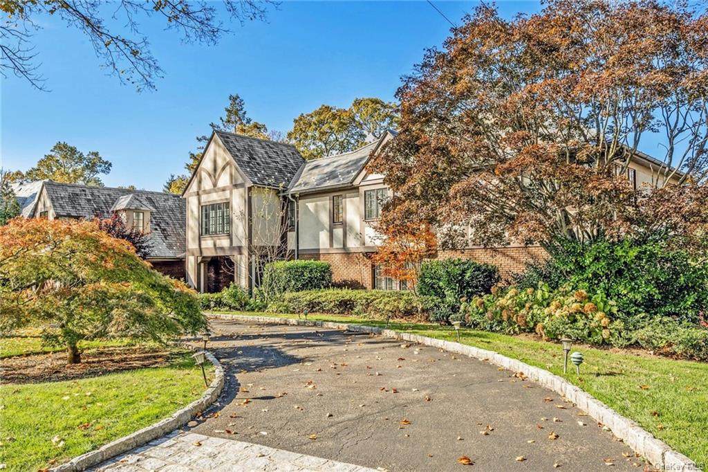 25 Hampton Road - Photo 1