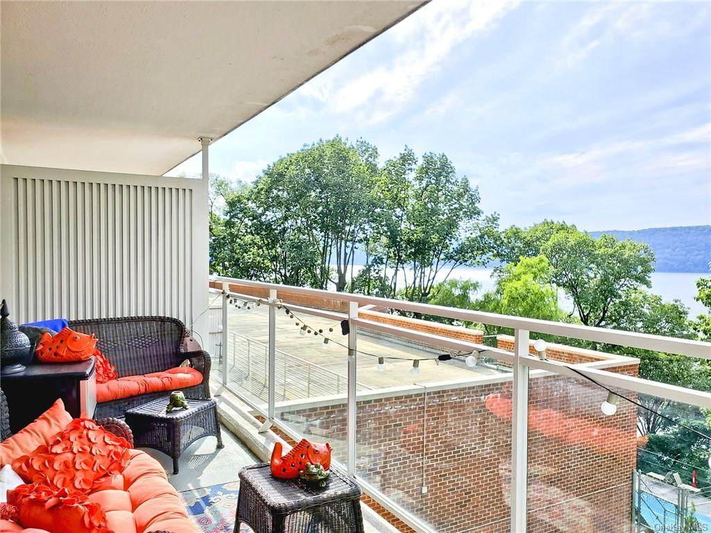2575 Palisade Avenue - Photo 1