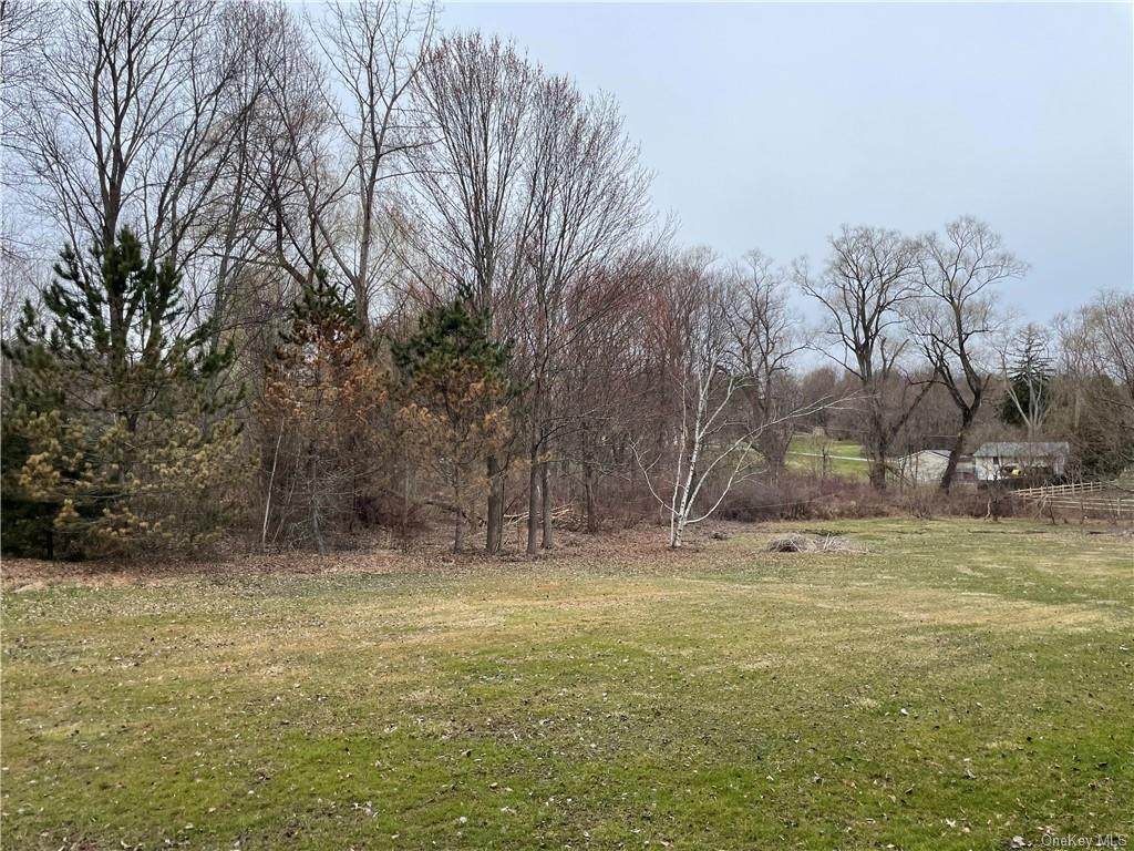 16 Briarwood Lane - Photo 1