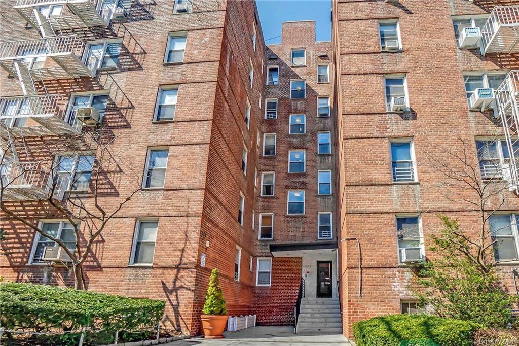 501 Riverdale Avenue - Photo 1