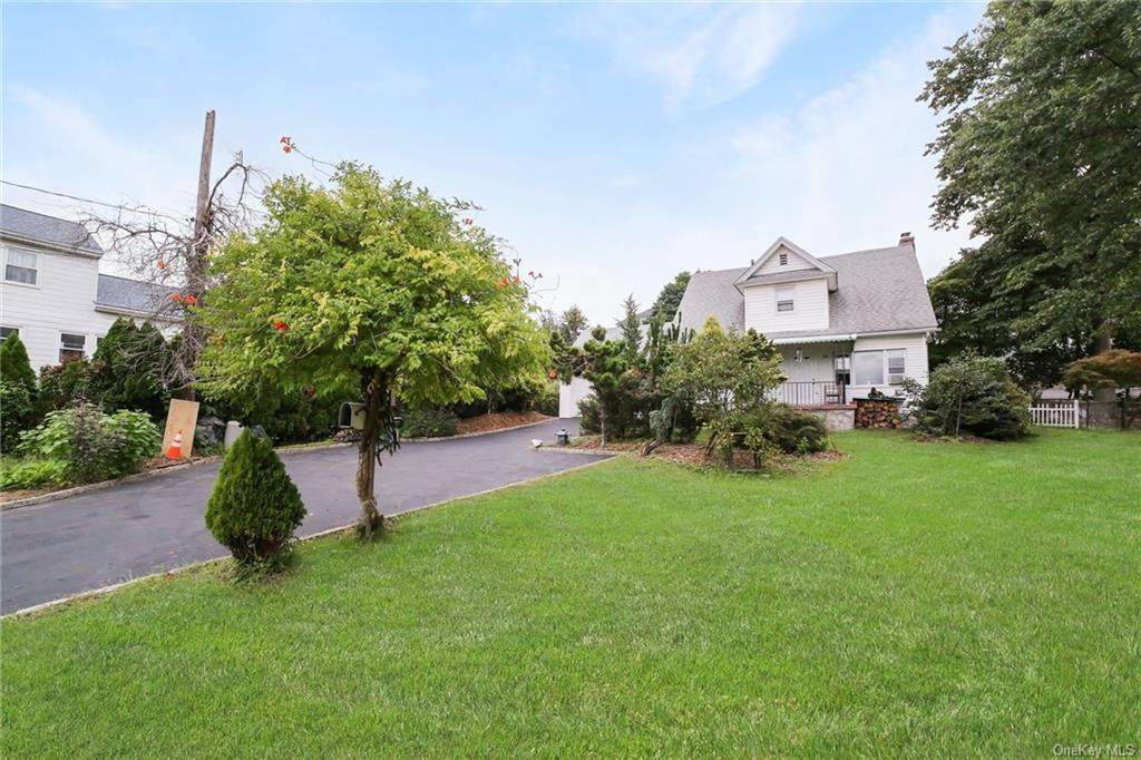 120 Weyman Avenue - Photo 1