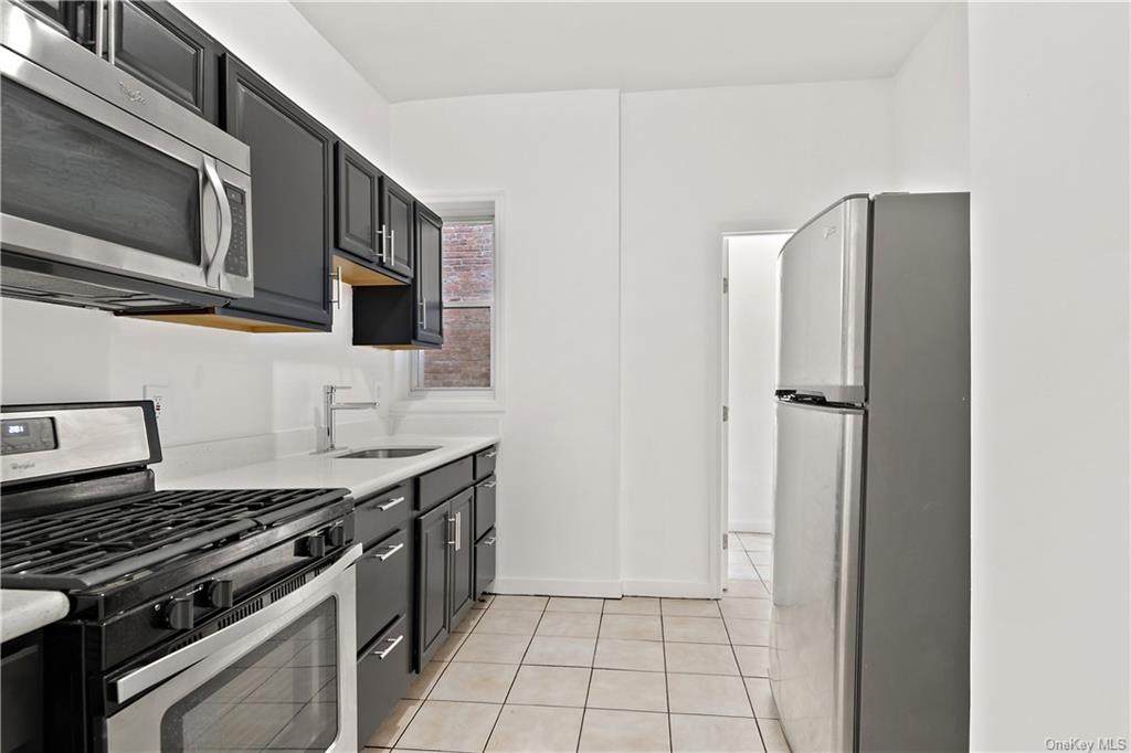 2308 Morris Avenue - Photo 1