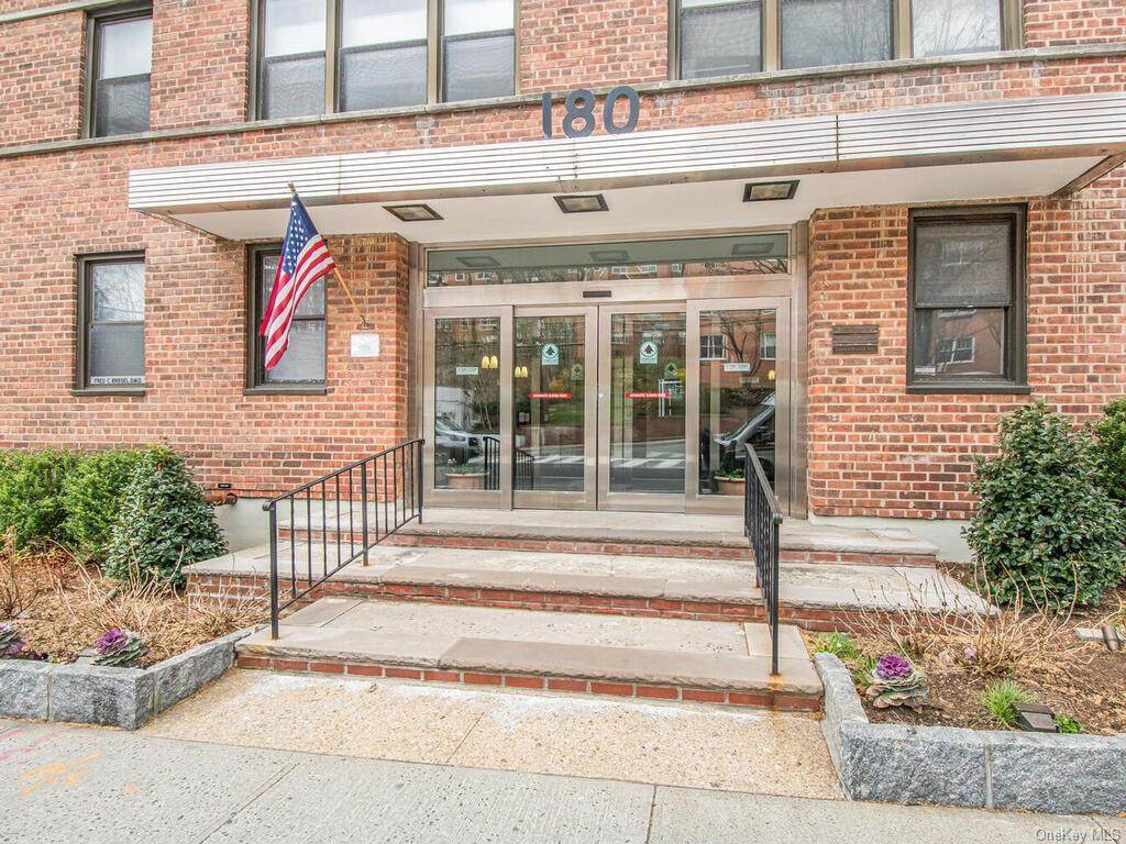 180 Hartsdale Avenue - Photo 1