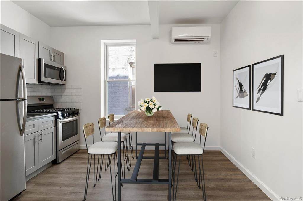 1047 Morris Avenue - Photo 1