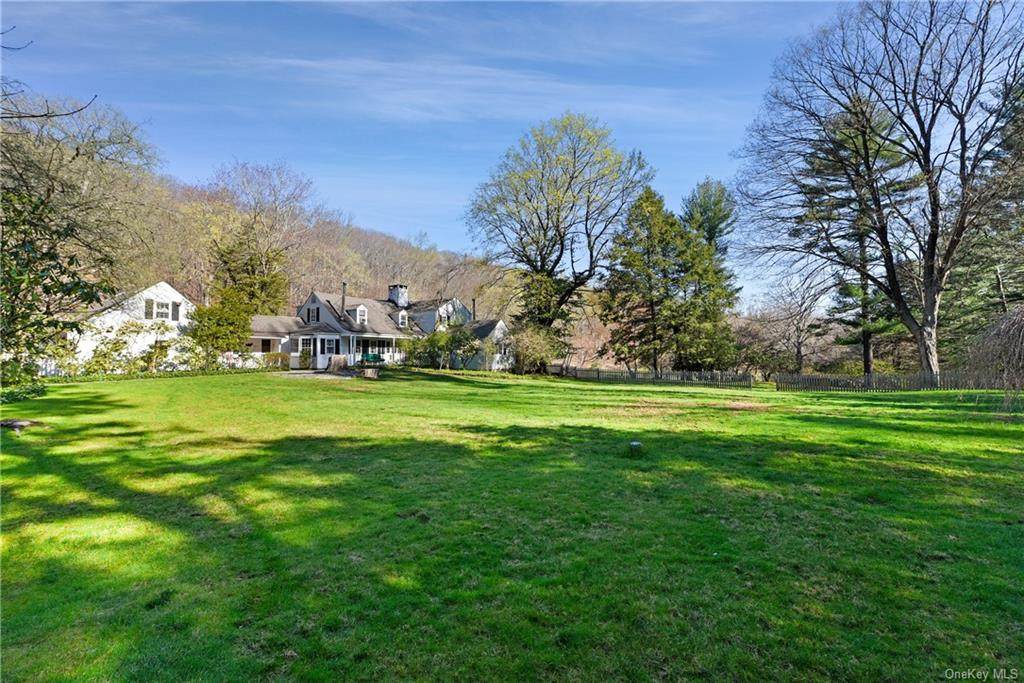 135 Mianus River Road - Photo 1