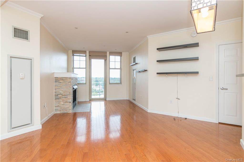 300 Mamaroneck Avenue - Photo 1