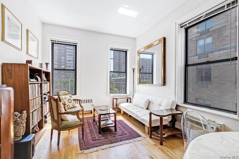 140 Claremont Avenue - Photo 1