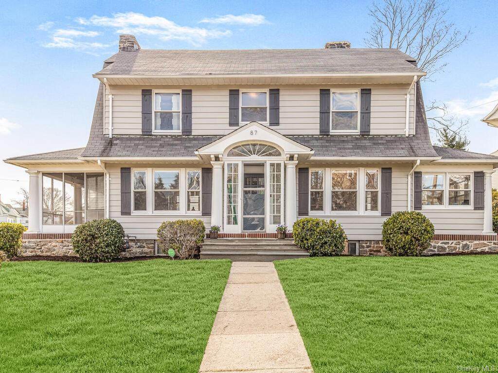 87 Pintard Avenue - Photo 1