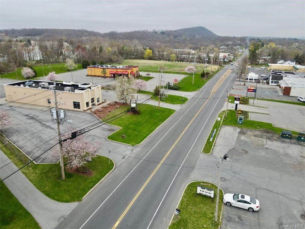 334 Windsor Highway - Photo 1
