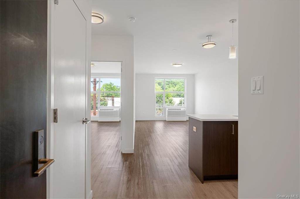 550 Halstead Avenue - Photo 1