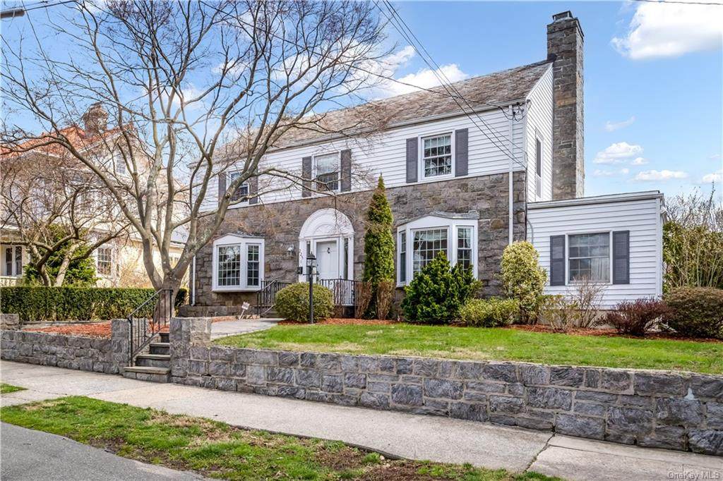 225 Commonwealth Avenue - Photo 1