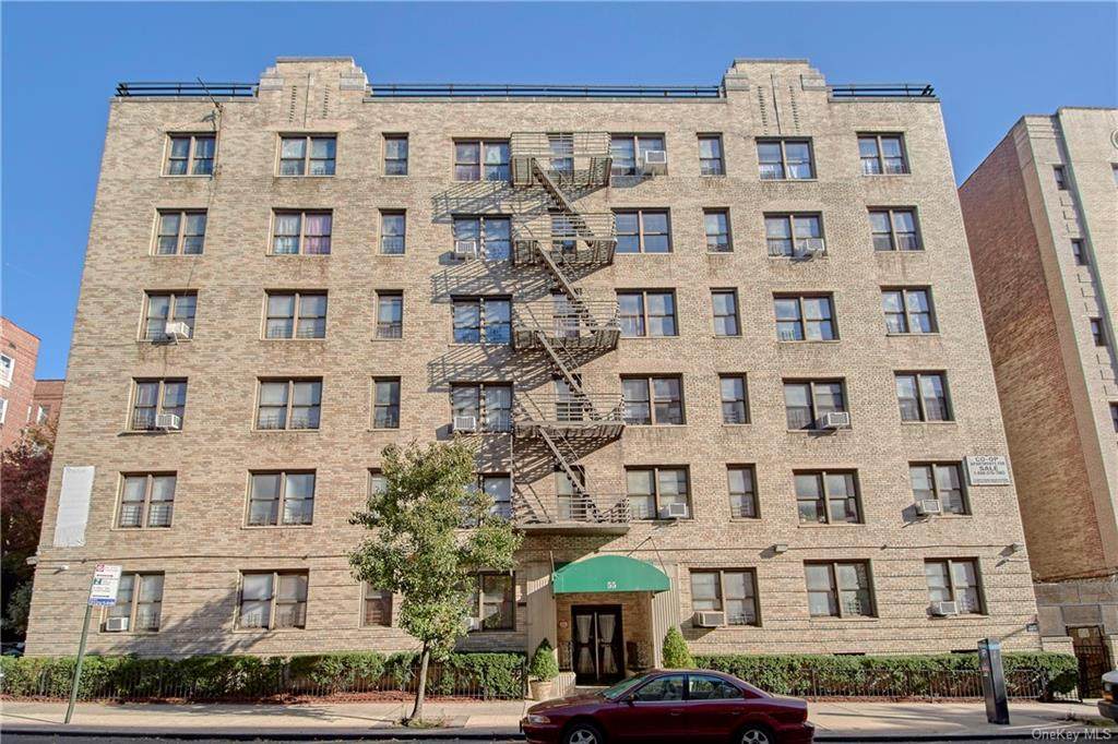 55 190th Street - Photo 1