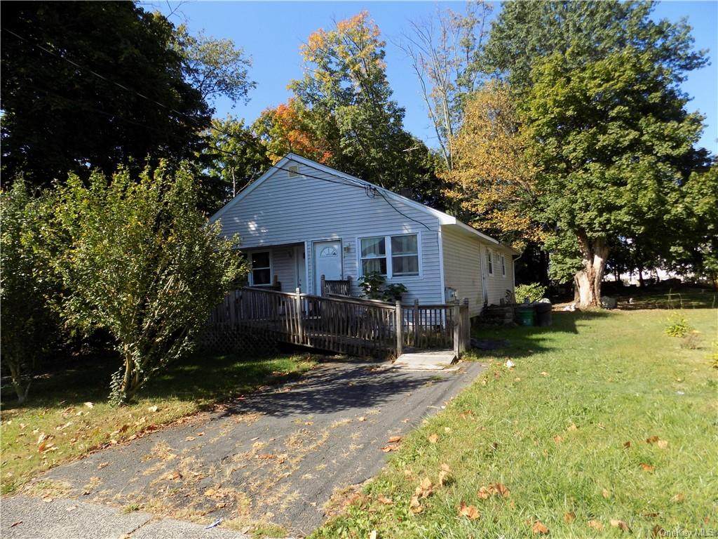 143 Bethune Boulevard - Photo 1