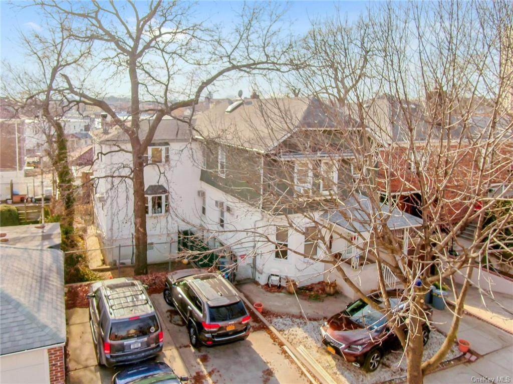 1913 Fowler Avenue - Photo 1