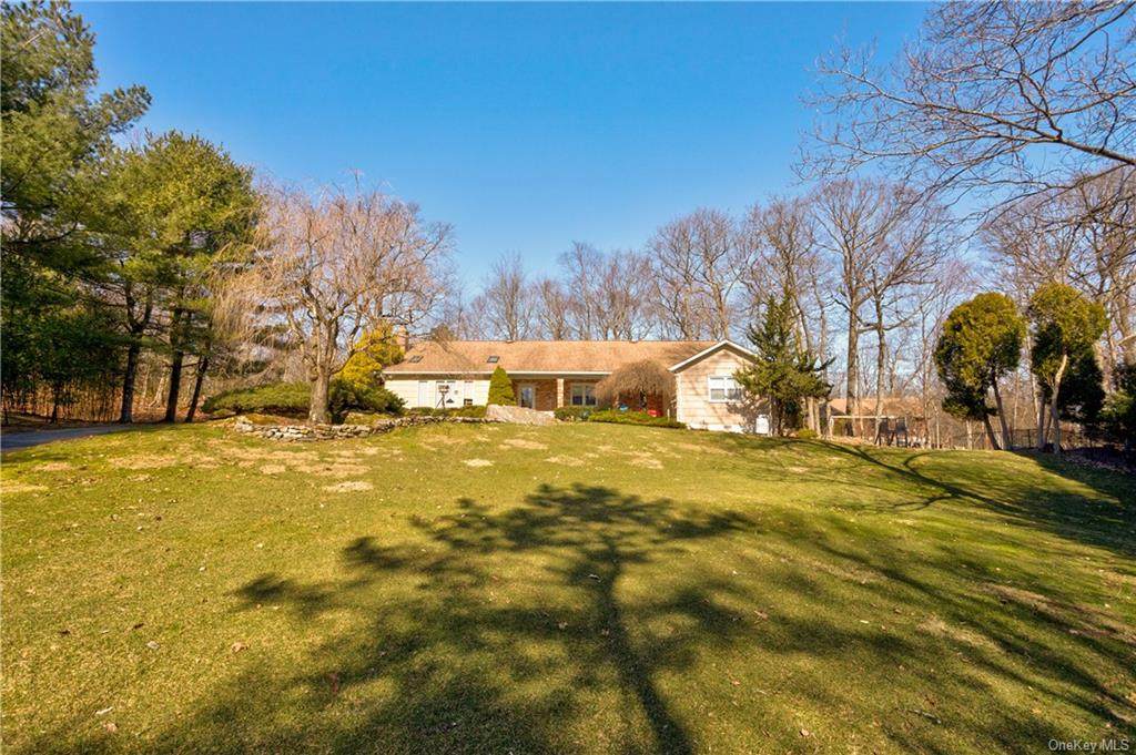 54 Suzanne Lane - Photo 1