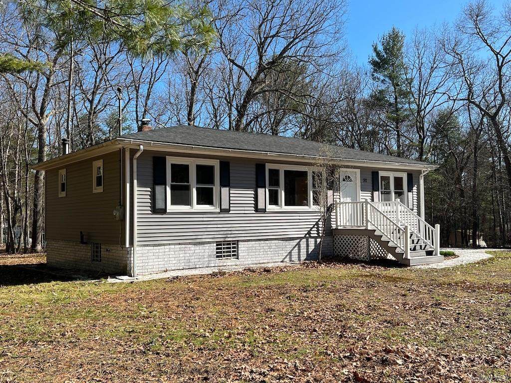32 Anna Drive - Photo 1