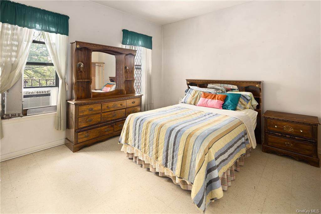 854 Intervale Avenue - Photo 1