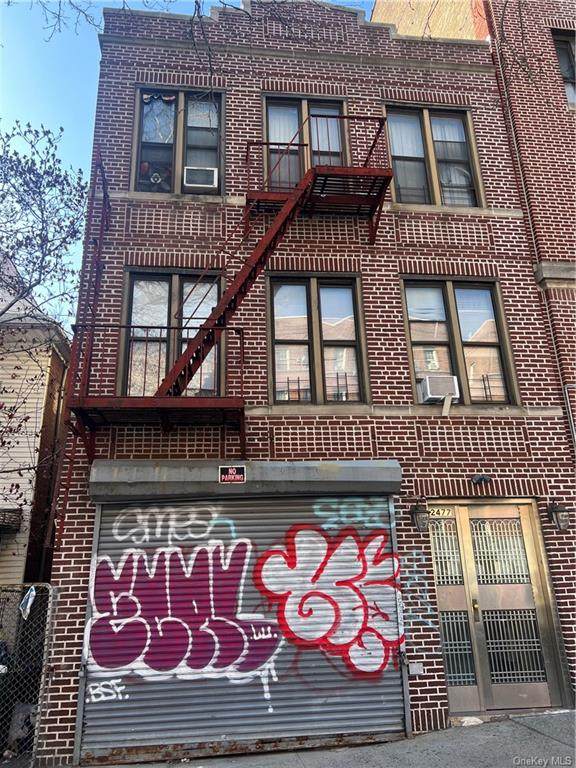 2477 University Avenue - Photo 1