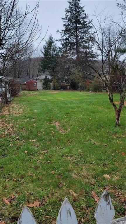 1 Sterling Avenue - Photo 1