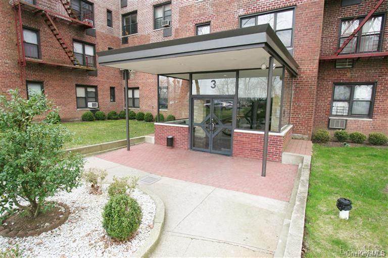 3 Remsen Road - Photo 1