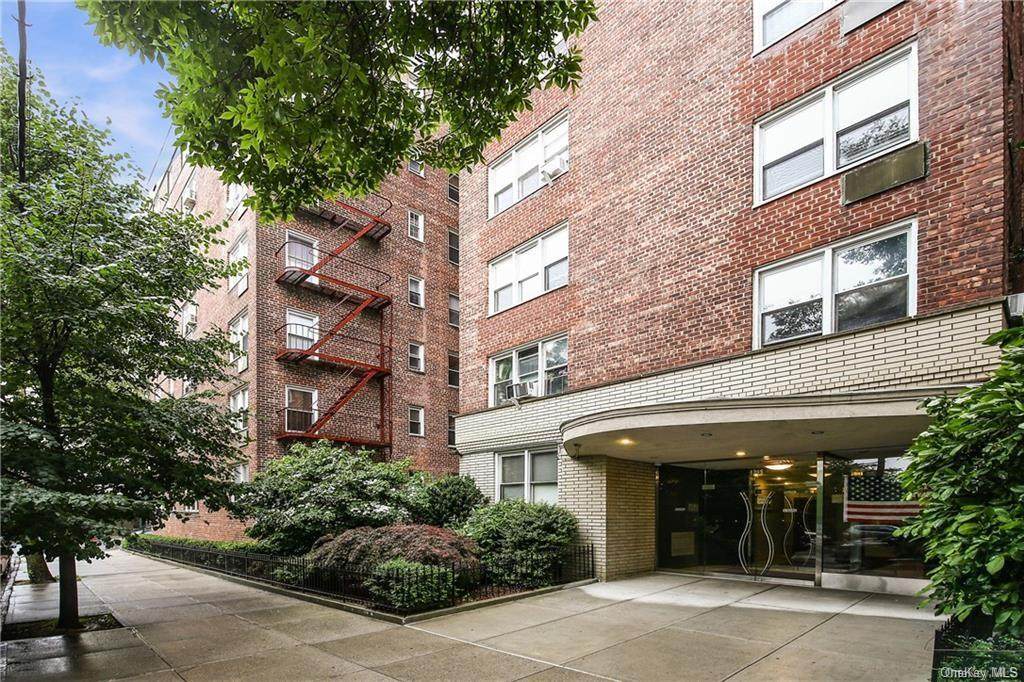 4295 Webster Avenue - Photo 1